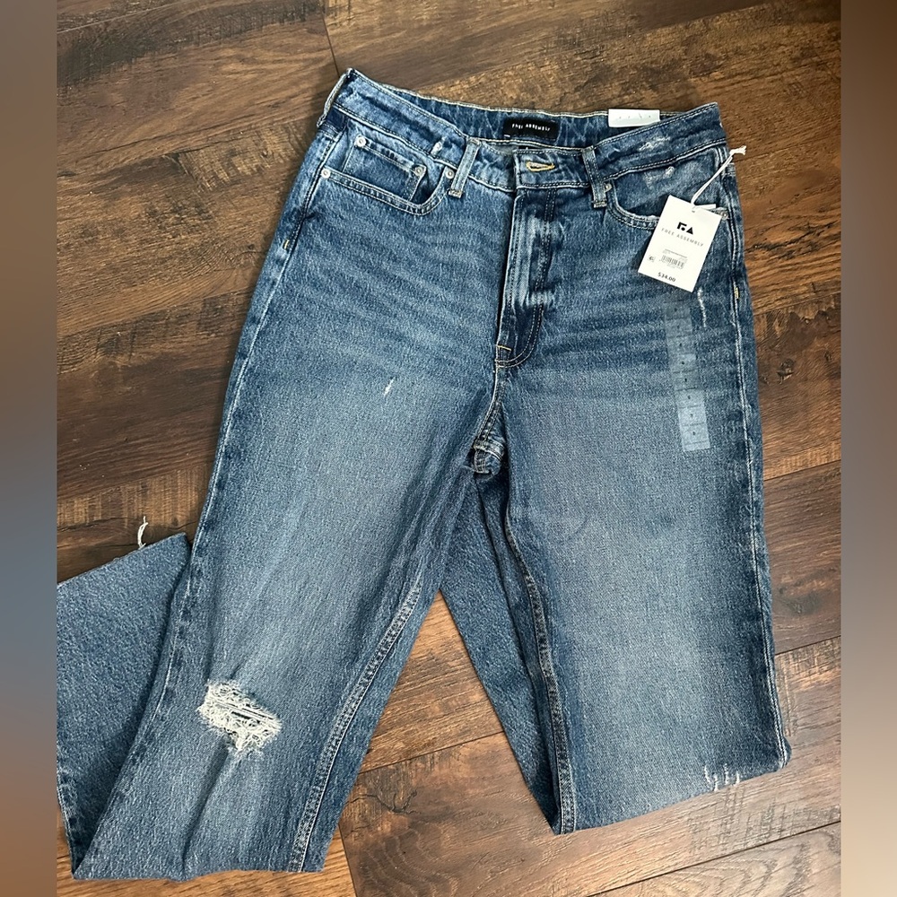 NWT FREE ASSEMBLY JEANS